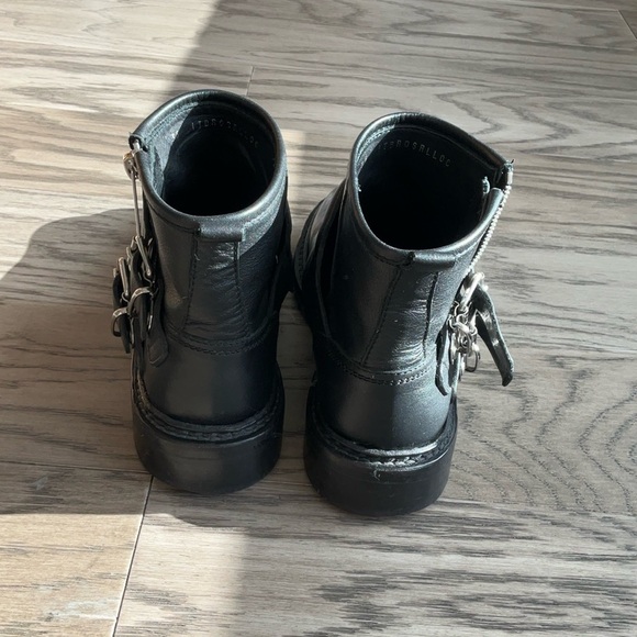 Burberry ankle boots size 35.5, US 5.5 - Picture 4 of 11